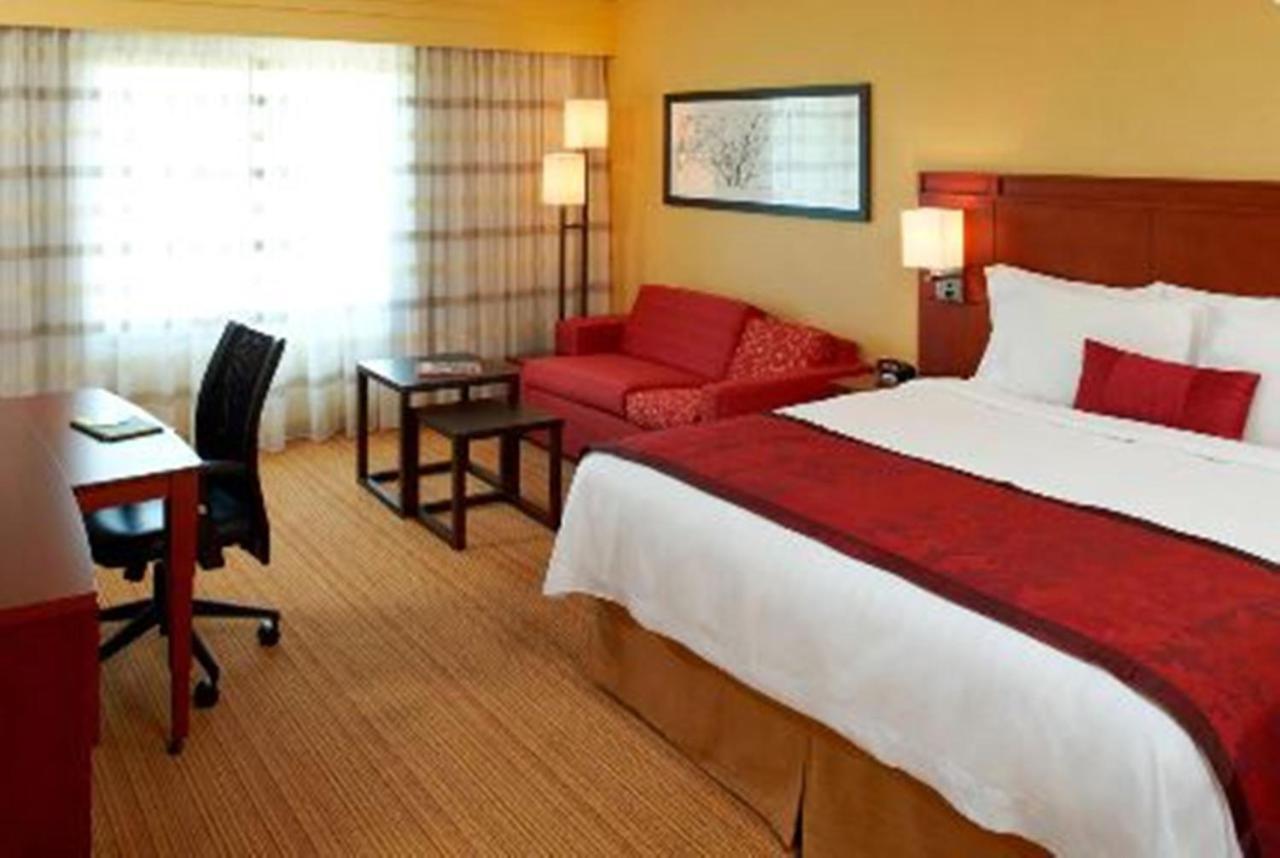 Hotel Courtyard By Marriott Buffalo Amherst/University Esterno foto